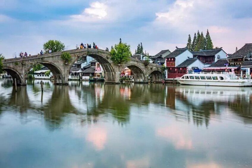fangshen bridge in zhujiajiao 