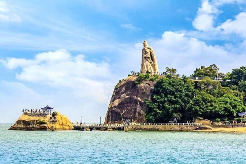 Xiamen Private Customized Day Tour: Old and New Highlights with Options