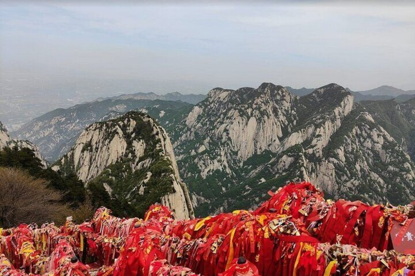 Private Day Tour of Mt. Huashan with Round-Trip Cable Car from Xi'an