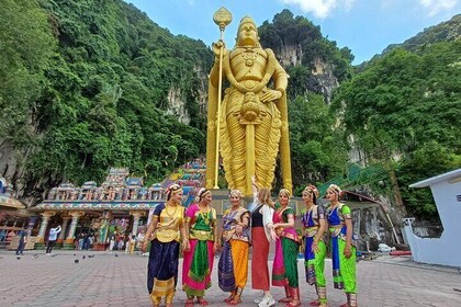 クアラルンプール発マレーシアの田園地帯とバトゥ洞窟を巡るツアー