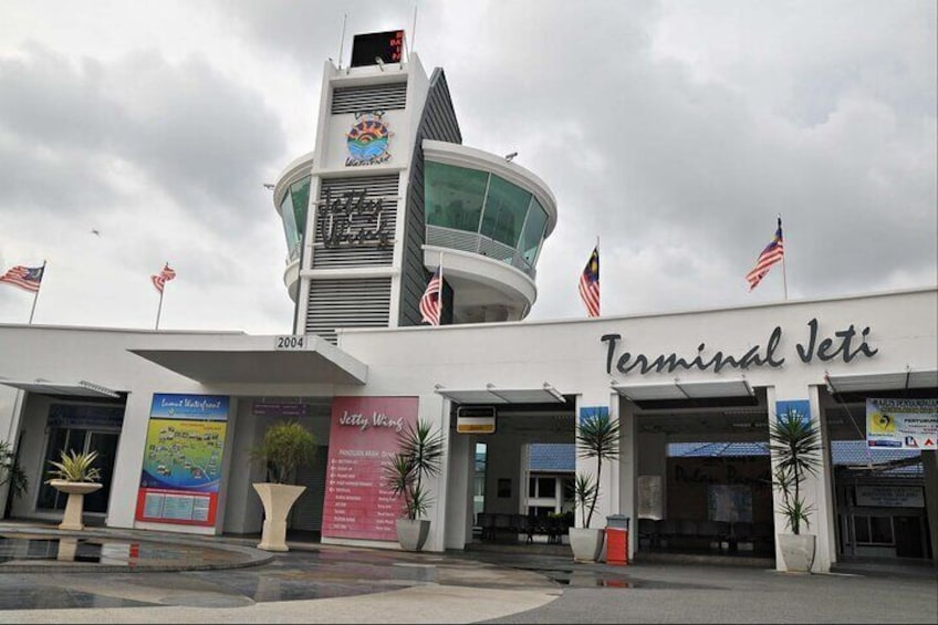 Kuala Lumpur to Marina Island Jetty (Lumut Jetty) One Way Private Transfers