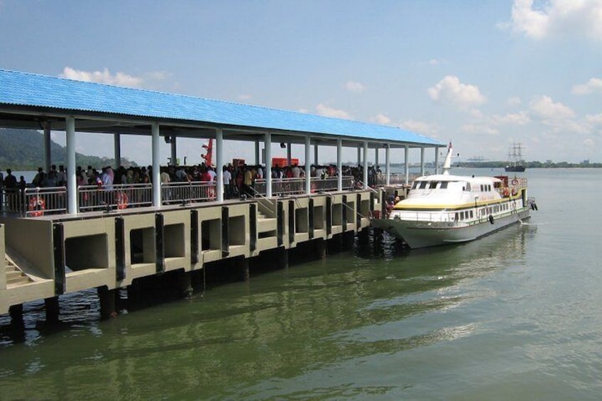 Kuala Lumpur to Marina Island Jetty (Lumut Jetty) One Way Private Transfers