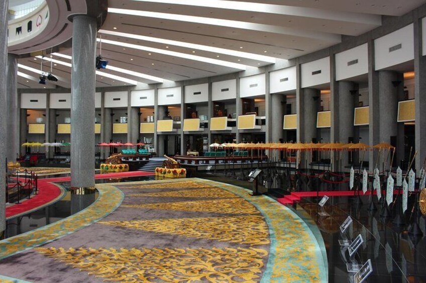 Brunei Half Day City Tour with Royal Regalia, Istana Nurul Iman & Kampung Ayer