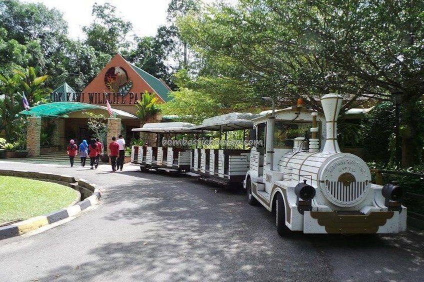 Lok Kawi Wildlife Park Entrance