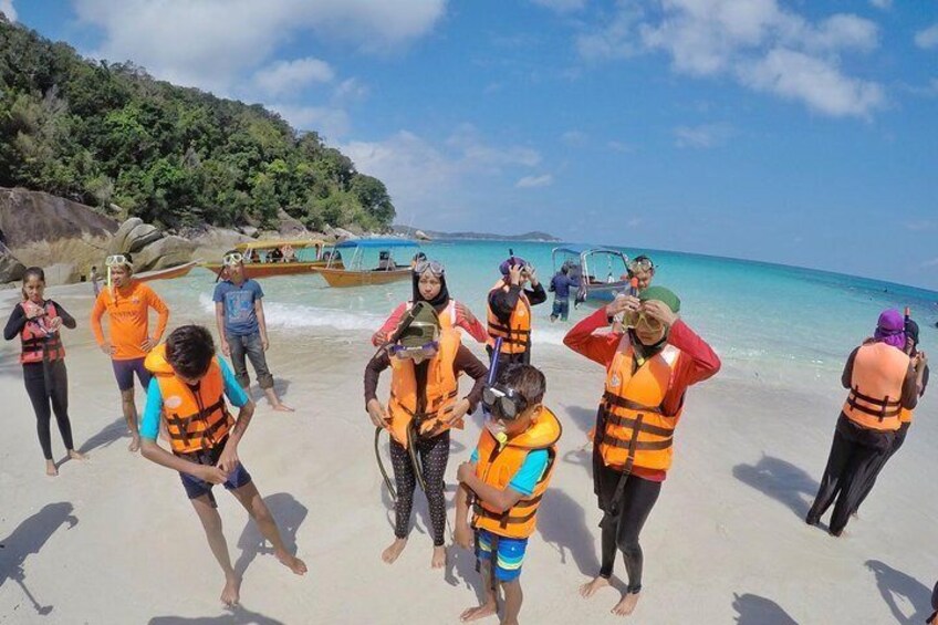 Perhentian Island Free & Easy with Two Snorkeling Trips 3D2N