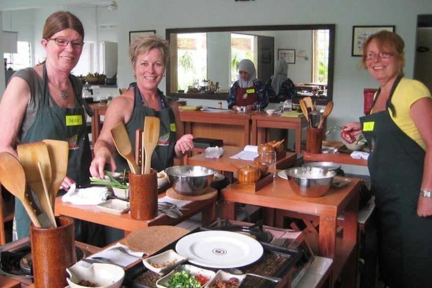 Traditional Malaysian Cooking Class with Herb Garden Tour