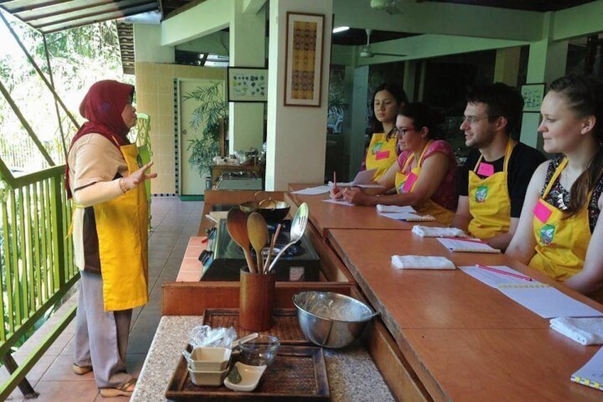 Traditional Malaysian Cooking Class with Herb Garden Tour