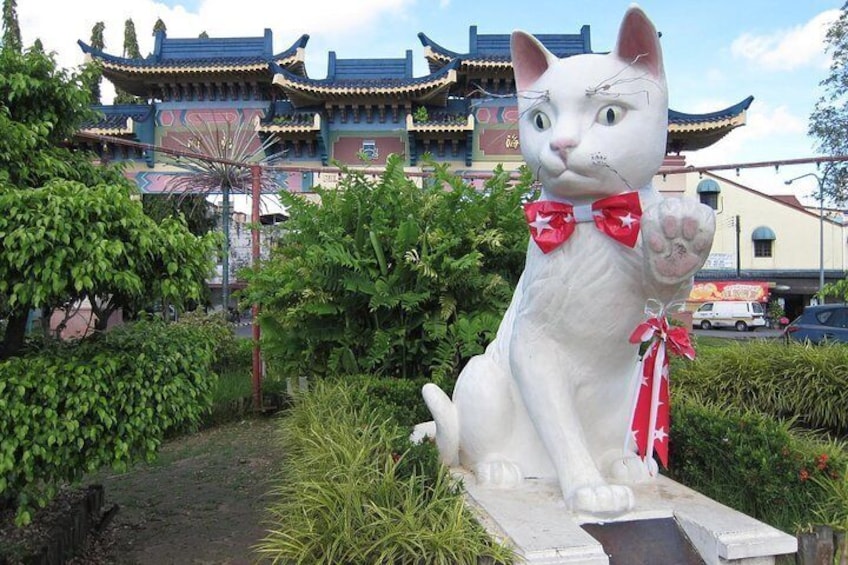 Kuching Cat icon Monument