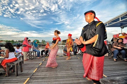 Sarawak Sunset River Cruise Tour