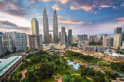Kuala Lumpur City, Batu Caves & Countryside Tour : 2 in 1 Combo