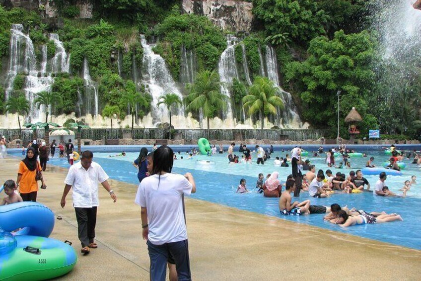 Sunway Lagoon Admission Ticket with Return Transfer from Kuala Lumpur