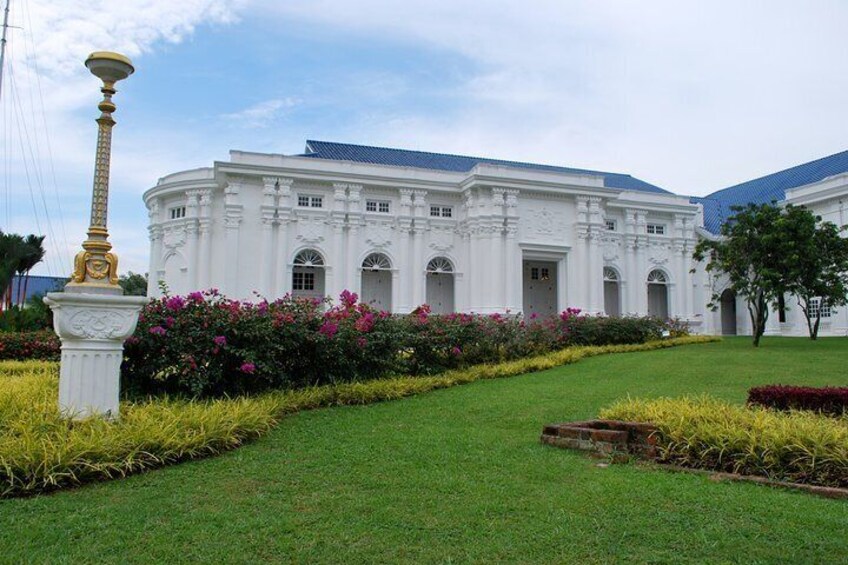 Kuala Lumpur to Johor Bharu (JB) One Way Private Transfers