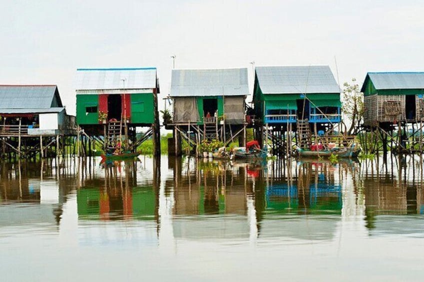 Tonle Sap Lake - Kampong Khleang Private Day Tour with lunch from Siem Reap