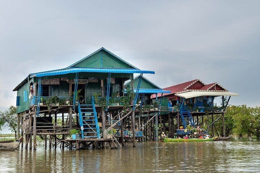 Tonle Sap Lake - Kampong Khleang Private Day Tour with lunch from Siem Reap