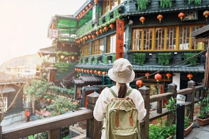Private Layover Tour from TPE: Jiufen, Taipei 101 & Night Market