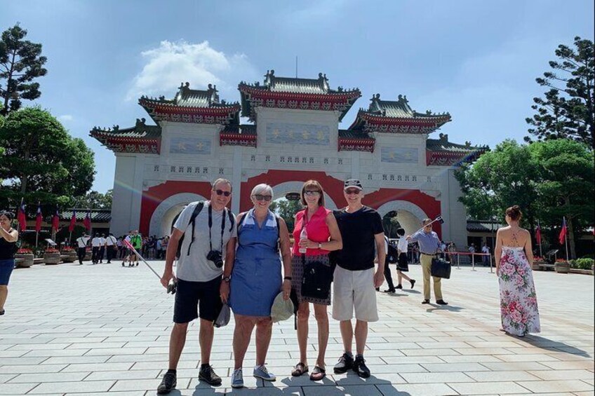 National revolutionary martyrs shrine, Taipei City