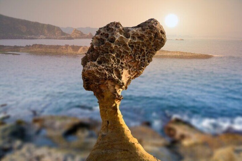 Queen's Head (Yehliu Geopark)