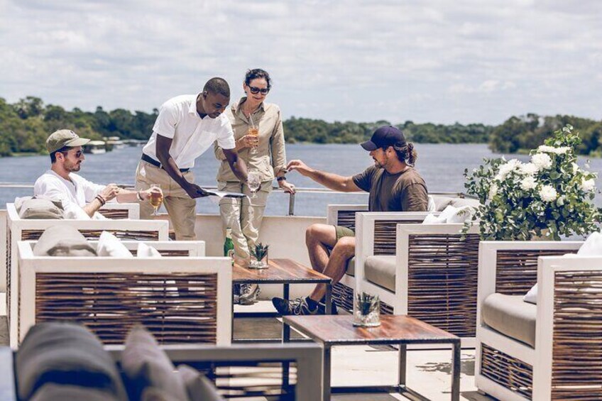 Pot & Signature Cruise Experience on the Zambezi River