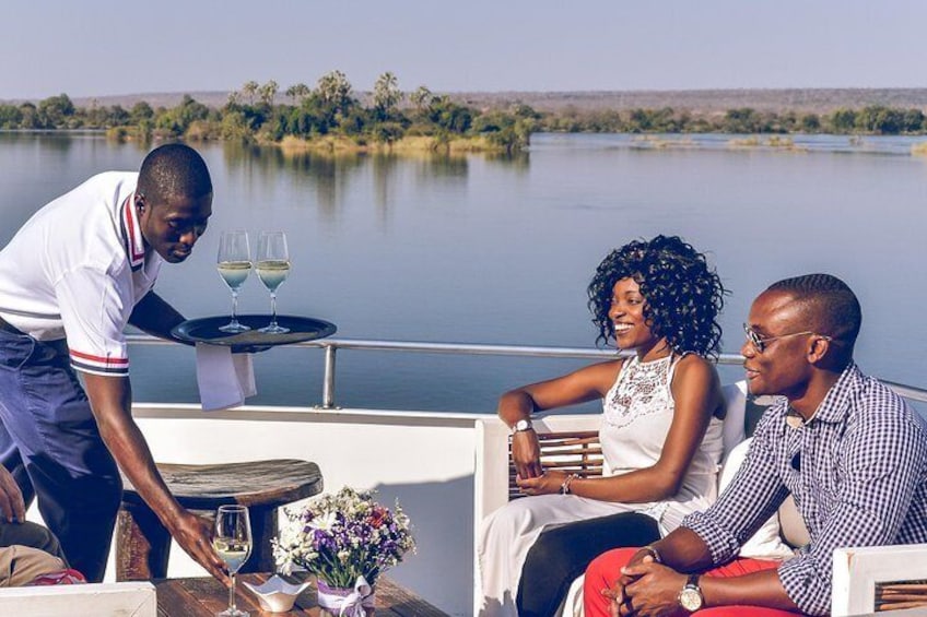 Cruise the Zambezi