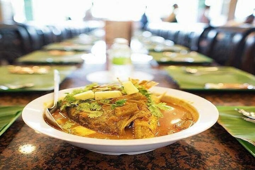 Private Food Tour of Chinatown & Little India with optional River Cruise