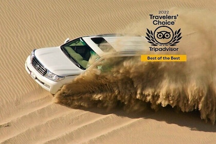 Safari di mezza giornata nel deserto, giro in cammello, sandboarding, visit...