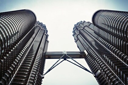 Private Tour: Petronas Twin Towers Observation Deck SPA Dinning And Shoppin...