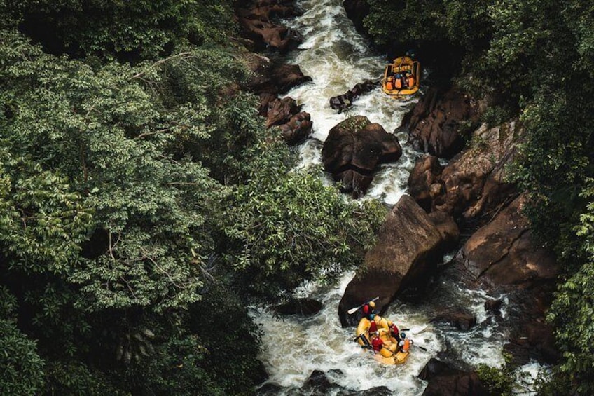  Adventure Sports & Thrilling White-water Rafting in Kampar River