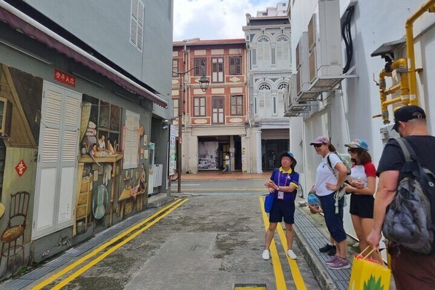 Small Group: Michelin and Local Hawker Food Tour