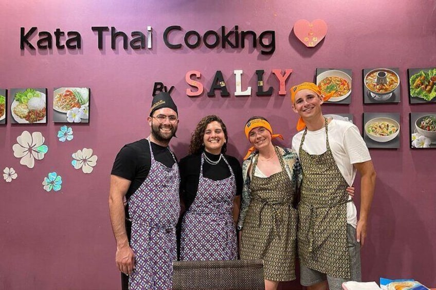 Thai Cooking Class in Phuket with Thai People