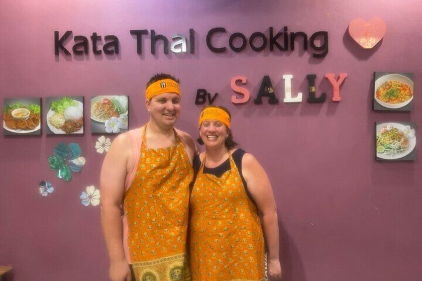 Thai Cooking Class in Phuket with Thai People