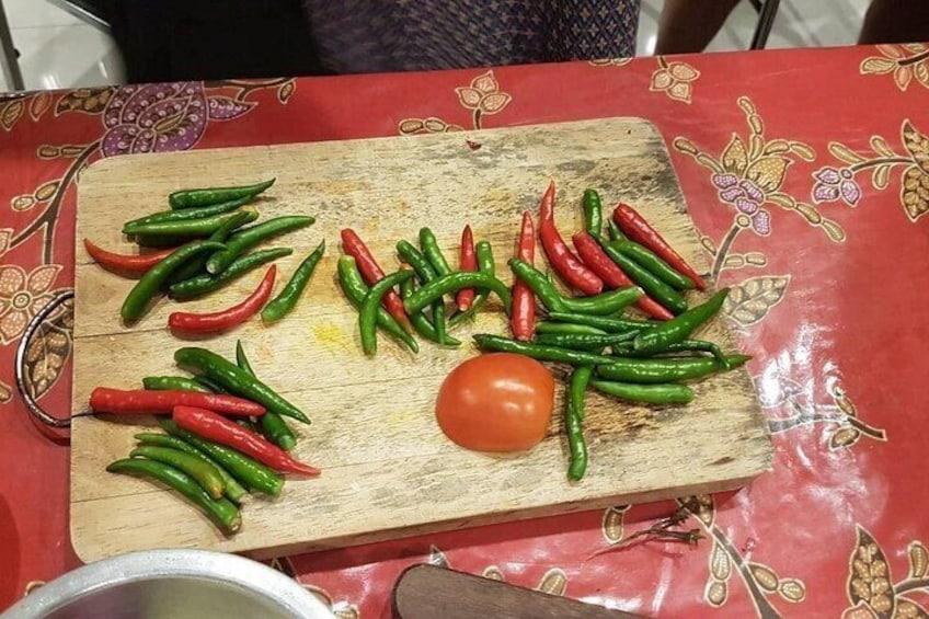 Thai Cooking Class in Phuket with Thai People