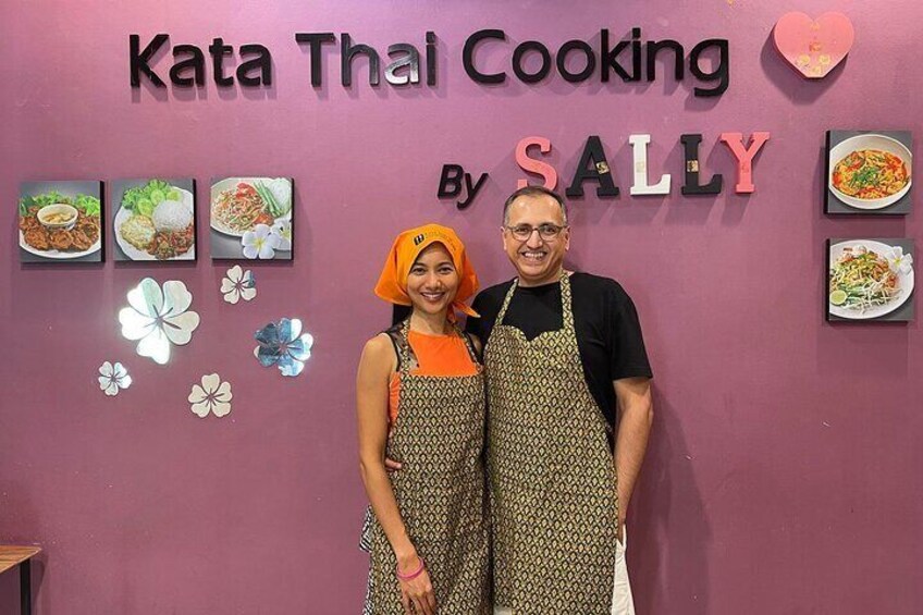 Thai Cooking Class in Phuket with Thai People