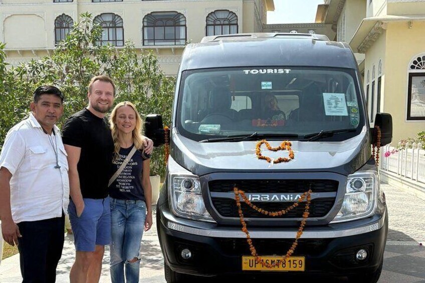 From Delhi: Jaipur Private City Tour by Car – All Inclusive