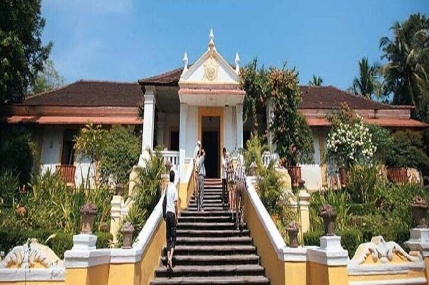 Private Tour of Goa's Portuguese style mansions