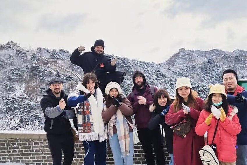 Mubus: Mutianyu Great Wall Daily Bus Tour (10:00am Departure)