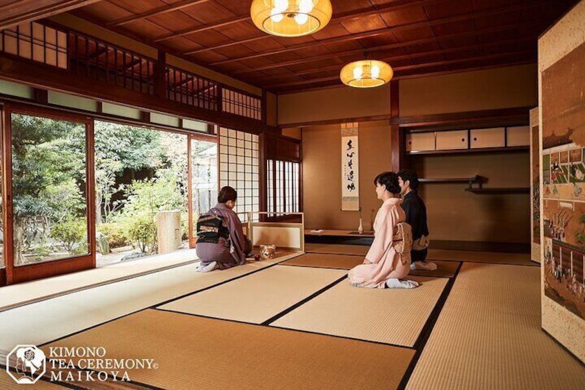 Traditional Tea Ceremony wearing a Kimono in Kyoto MAIKOYA