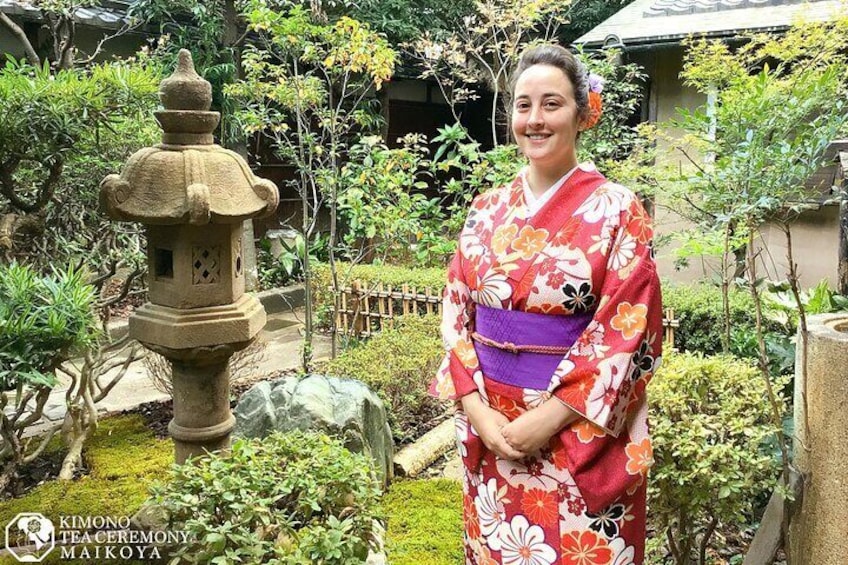Traditional Tea Ceremony wearing a Kimono in Kyoto MAIKOYA