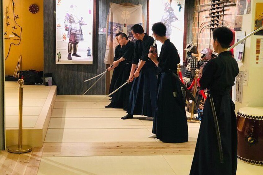 Samurai Sword Experience for Kids and Families (Museum Tour included)