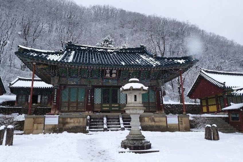 Shinhuengsa Temple