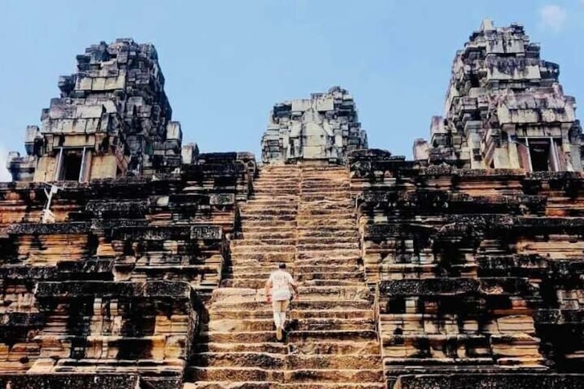 Full-Day Banteay Srei & 4 Temples Join-in Tour
