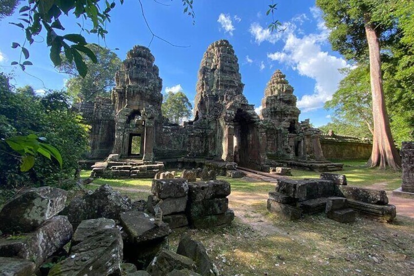 Full-Day Banteay Srei & 4 Temples Join-in Tour