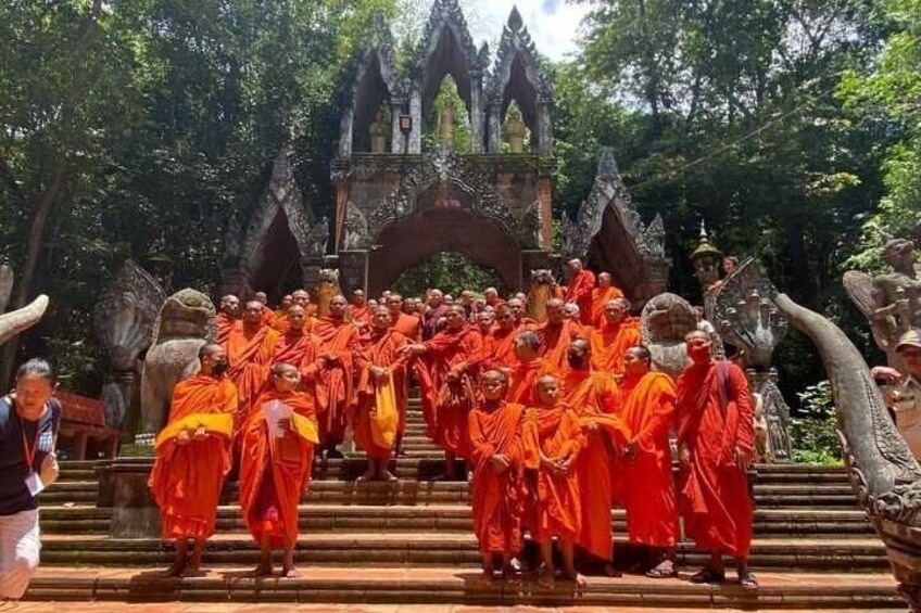 Kulen Waterfall & 1000 Lingas Join-in Tour (by luxury MiniVan)