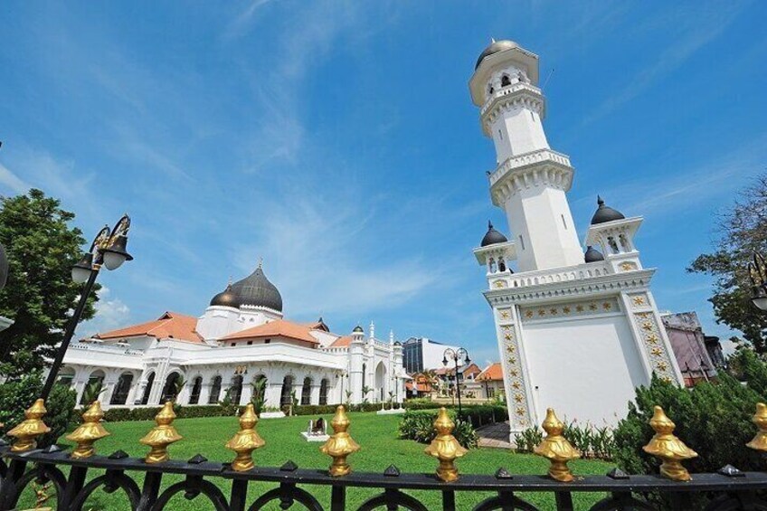 Colors of George Town Walking Tour