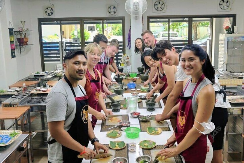 Learn how to cook thai food from the best!