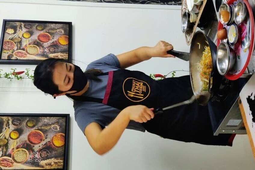 Learn how to cook authentic thai food from the best!