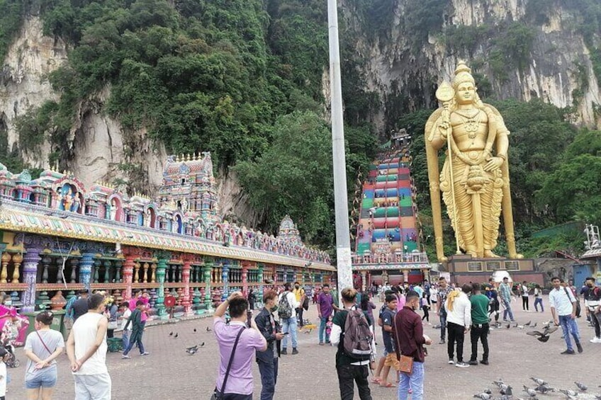 Batu Cave & Royal Selangor Pewter and Batik Visit