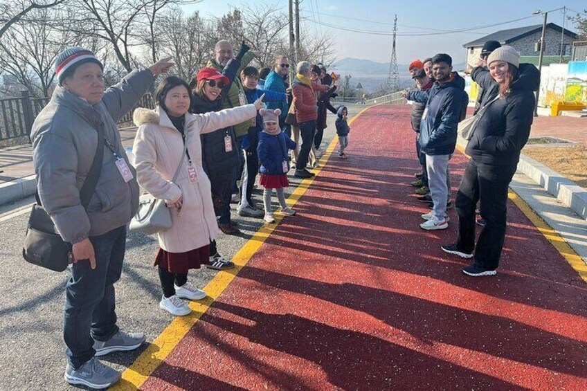 Amazing DMZ TOUR with Exclusive North Korean Defector Meet-Up