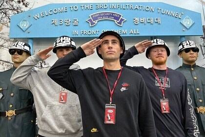 Signature DMZ Tour : Exclusive Defector Talk & Suspension Bridge