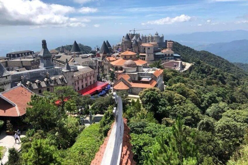 Early morning Ba Na Hills with the Golden Hand Bridge - Private Tour
