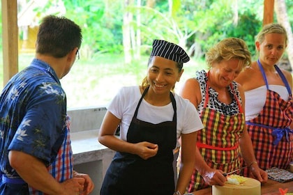 Authentic Thai Cooking Class in Khao Lak with Market Tour by Pakinnaka Scho...